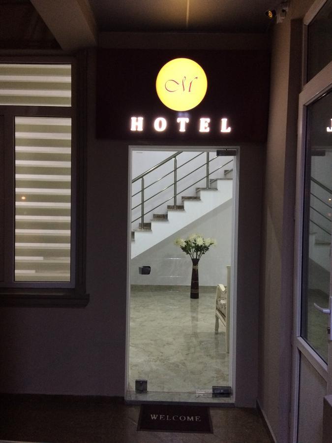 Hotel Marseille Batoemi Buitenkant foto